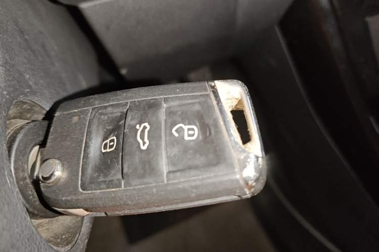 Used Jetta VS5 2022 280TSI Automatic Trendy Pro Version Vehicle Key