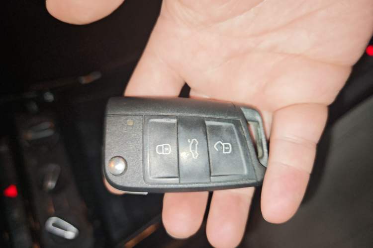 Used Jetta VS5 2022 280TSI Automatic Enjoyment Pro Trim Vehicle Key