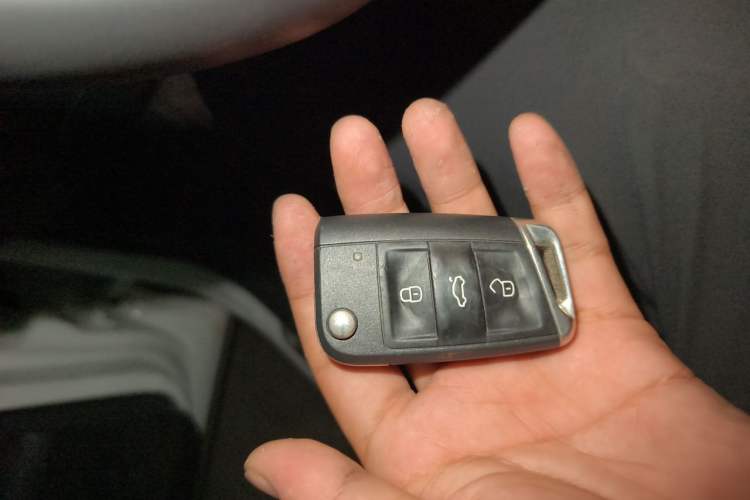 Used Jetta VS5 2022 280TSI Automatic Enjoyment Pro Trim Vehicle Key