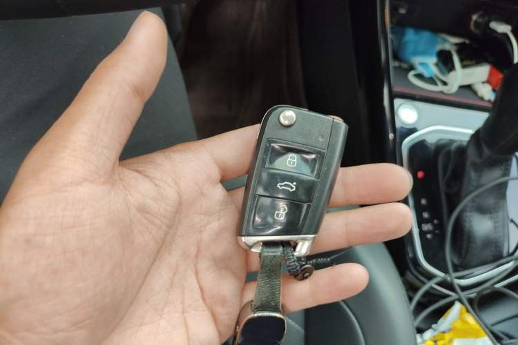 Used Jetta VS5 2022 280TSI Automatic Glory Pro Vehicle Key