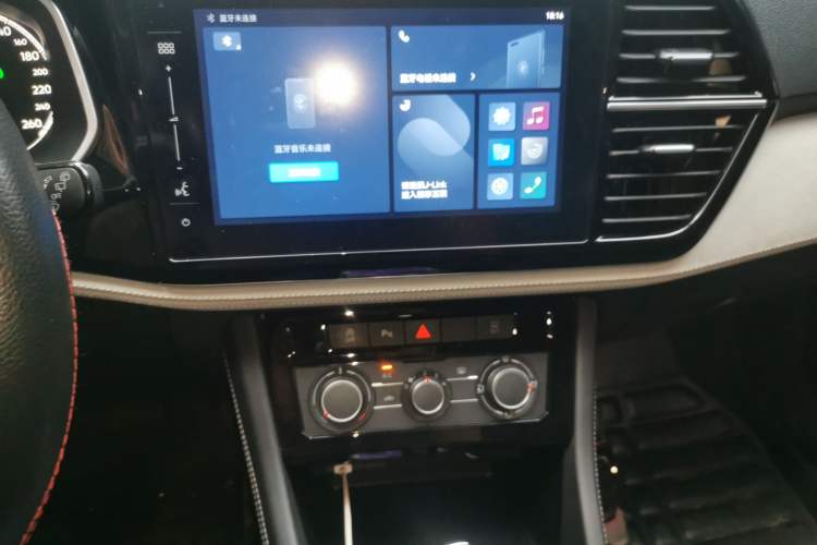 Used Jetta VS5 2023 280TSI Automatic Enjoyment Model Audio And AC Panel
