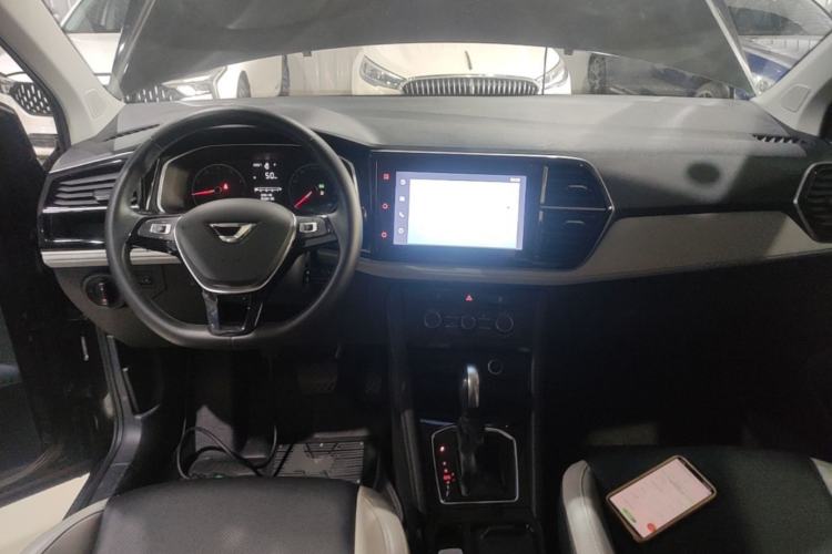 Used Jetta VS5 2023 280TSI Automatic Trend Edition Center Console