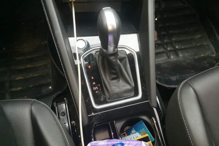 Used Jetta VS5 2023 280TSI Automatic Enjoyment Model Gear Lever