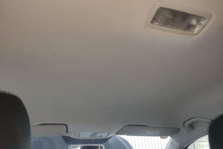 Used Jetta VS5 2023 280TSI Automatic Trend Edition Headliner