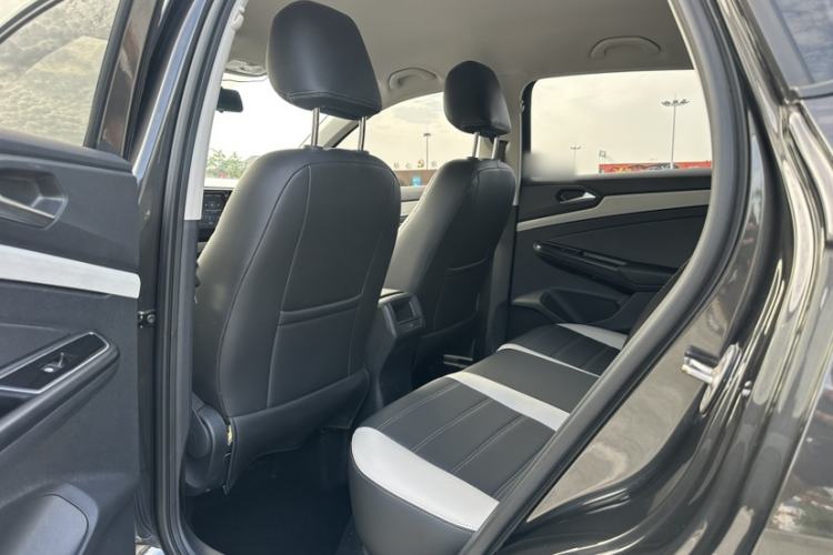 Used Jetta VS5 2023 280TSI Automatic Trend Edition Headliner