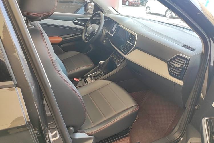 Used Jetta VS5 2023 280TSI Automatic Trend Edition Right Front Seat