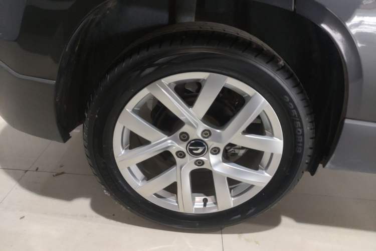 Used Jetta VS5 2023 280TSI Automatic Trend Edition Right Rear Wheel Hub