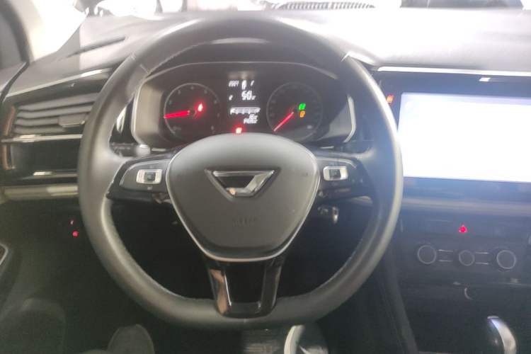 Used Jetta VS5 2023 280TSI Automatic Trend Edition Steering Wheel