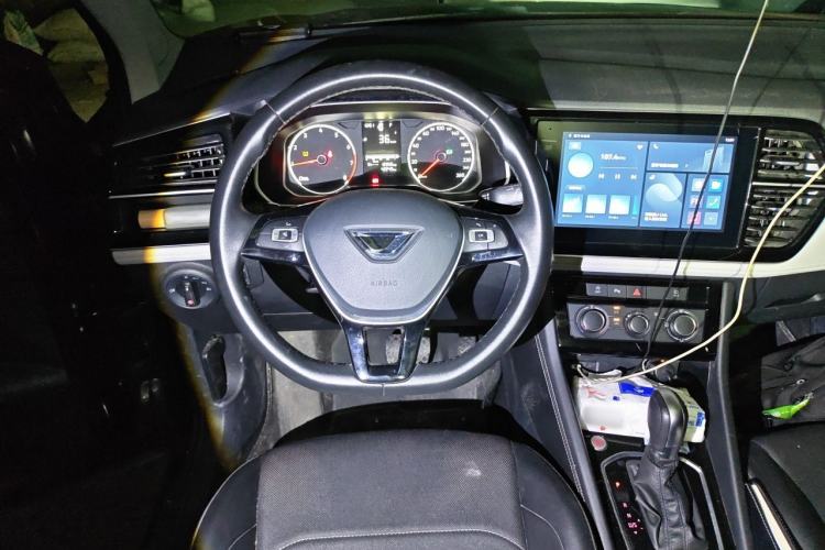 Used Jetta VS5 2023 280TSI Automatic Trend Edition Steering Wheel