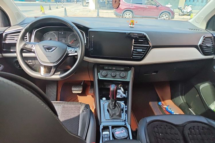 Used Jetta VS5 2023 280TSI Automatic Enjoyment Model Center Console