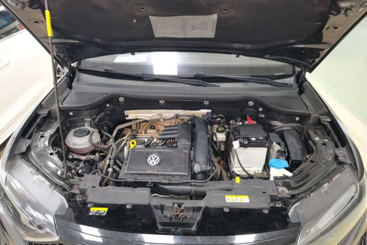 Used Jetta VS5 2023 280TSI Automatic Enjoyment Model Engine Bay