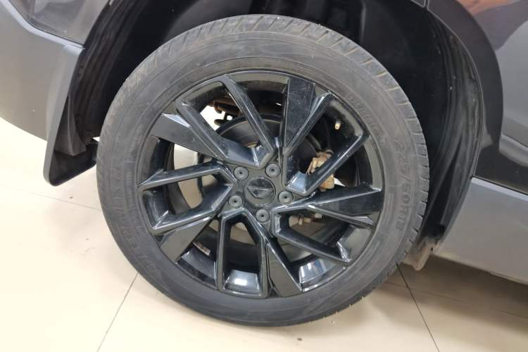 Used Jetta VS5 2023 280TSI Automatic Enjoyment Model Right Rear Wheel Hub