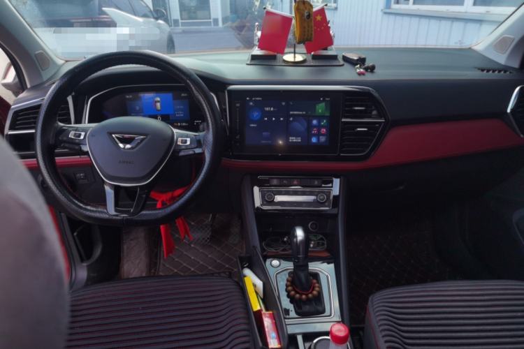 Used Jetta VS5 2023 280TSI Automatic Glory Edition Center Console