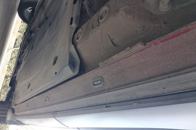 Used Jetta VS5 2023 280TSI Automatic Enjoyment Model Left Side Sill