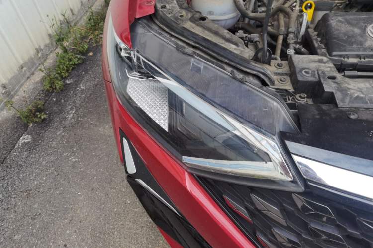 Used Jetta VS5 2023 280TSI Automatic Glory Edition Right Front Headlight