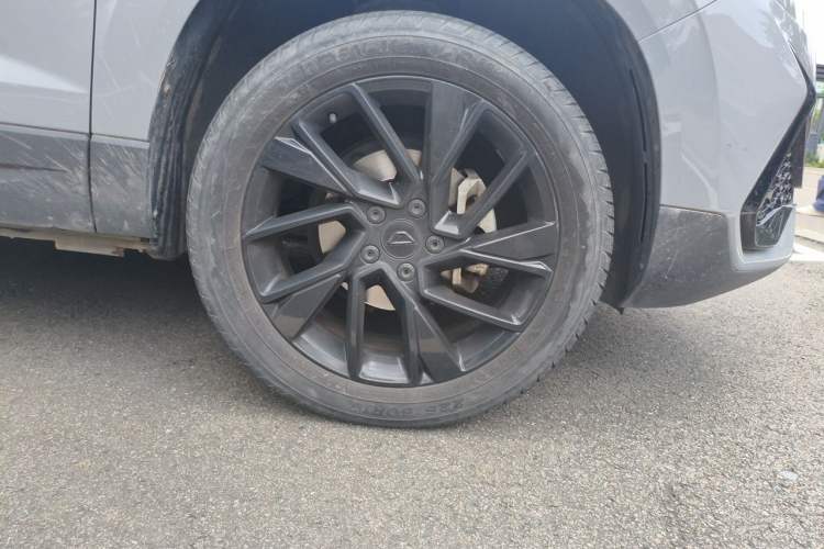 Used Jetta VS5 2023 280TSI Automatic High-Gloss Enjoyment Model Right Front Wheel Hub