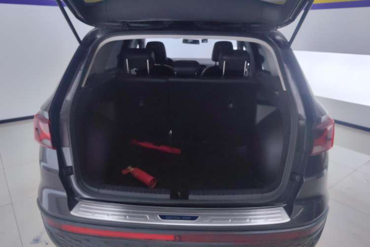 Used Jetta VS5 2023 280TSI Automatic Trend Edition Trunk