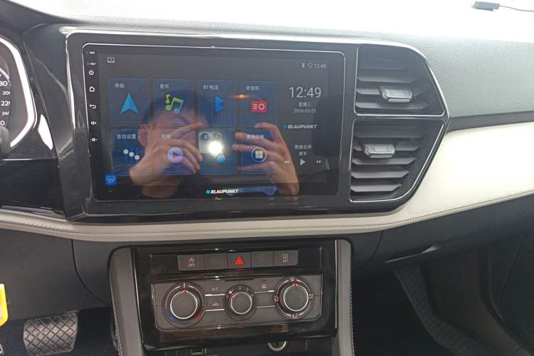 Used Jetta VS5 2023 280TSI Automatic Trend Edition Audio And AC Panel