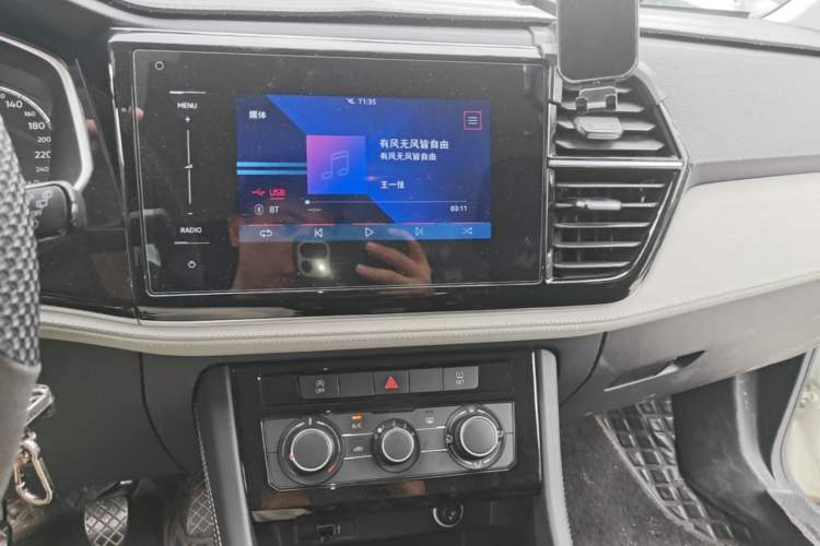 Used Jetta VS5 2023 280TSI Manual Entry-Level Model Audio And AC Panel