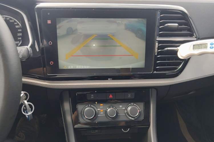 Used Jetta VS5 2023 280TSI Automatic Trend Edition Audio And AC Panel