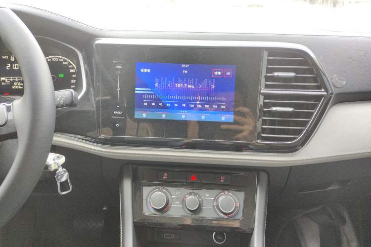 Used Jetta VS5 2023 280TSI Automatic Trend Edition Audio And AC Panel