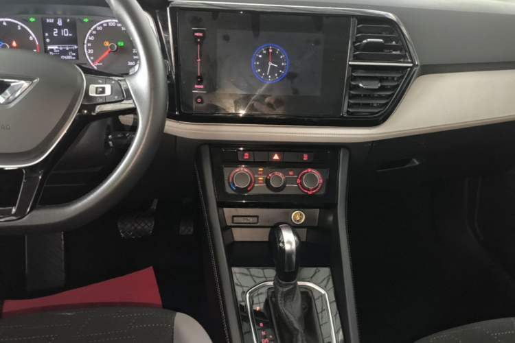 Used Jetta VS5 2023 280TSI Automatic Trend Edition Audio And AC Panel