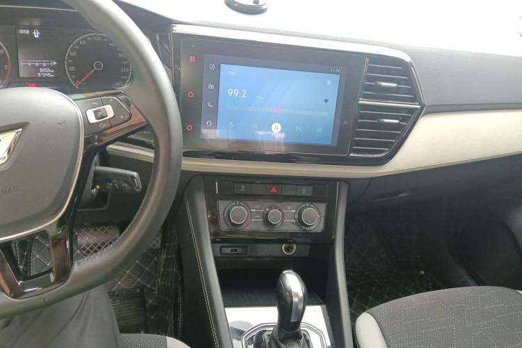 Used Jetta VS5 2023 280TSI Automatic Trend Edition Audio And AC Panel