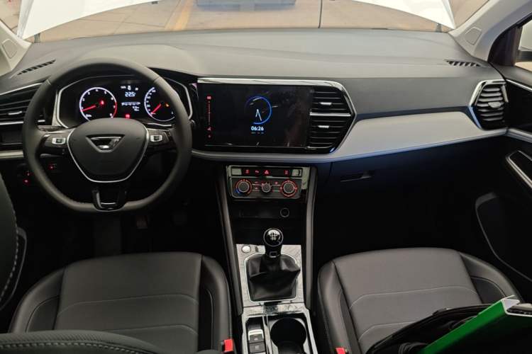Used Jetta VS5 2023 280TSI Manual Enjoyment Version Center Console