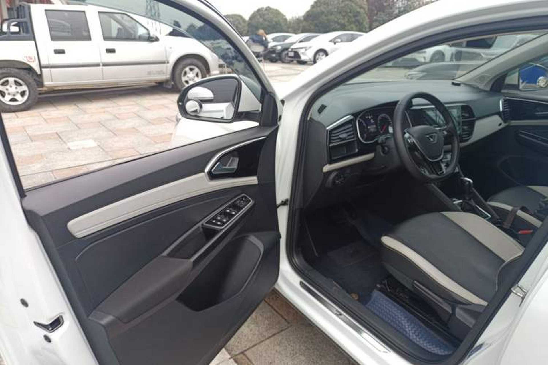 Used Jetta VS5 2023 280TSI Automatic Trend Edition Driver Seat
