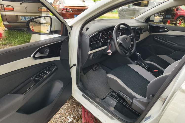Used Jetta VS5 2023 280TSI Automatic Trend Edition Driver Seat