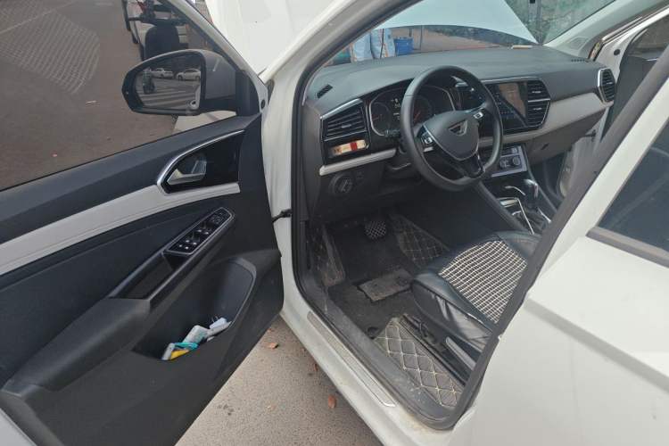 Used Jetta VS5 2023 280TSI Automatic Trend Edition Driver Seat