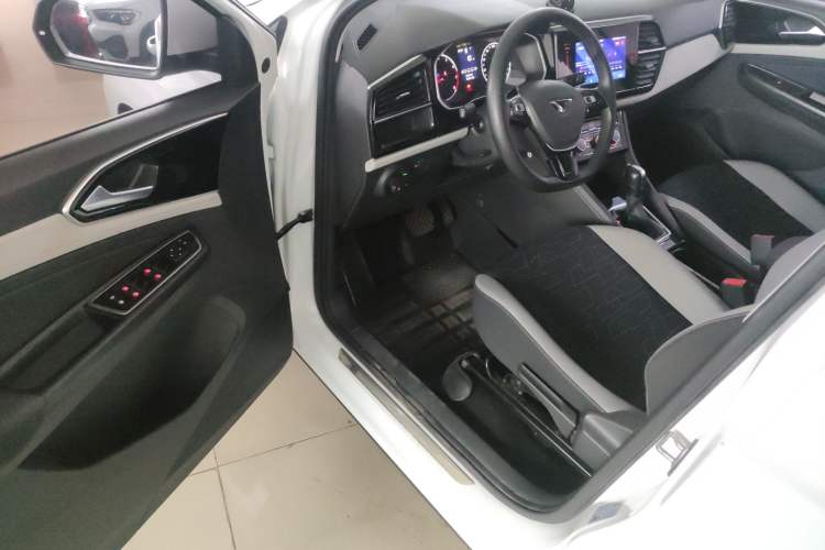 Used Jetta VS5 2023 280TSI Automatic Trend Edition Driver Seat