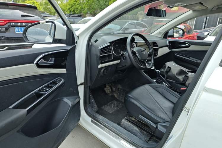 Used Jetta VS5 2023 280TSI Automatic Trend Edition Driver Seat