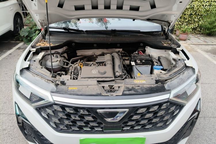 Used Jetta VS5 2023 280TSI Automatic Enjoyment Model Engine Bay