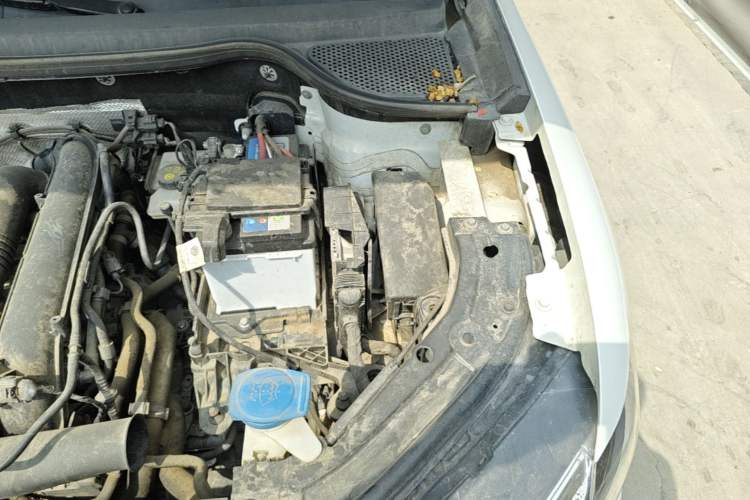 Used Jetta VS5 2023 280TSI Automatic Trend Edition Engine Bay Left