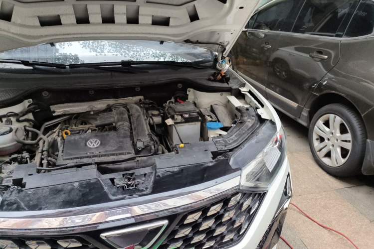 Used Jetta VS5 2023 280TSI Automatic Trend Edition Engine Bay Left