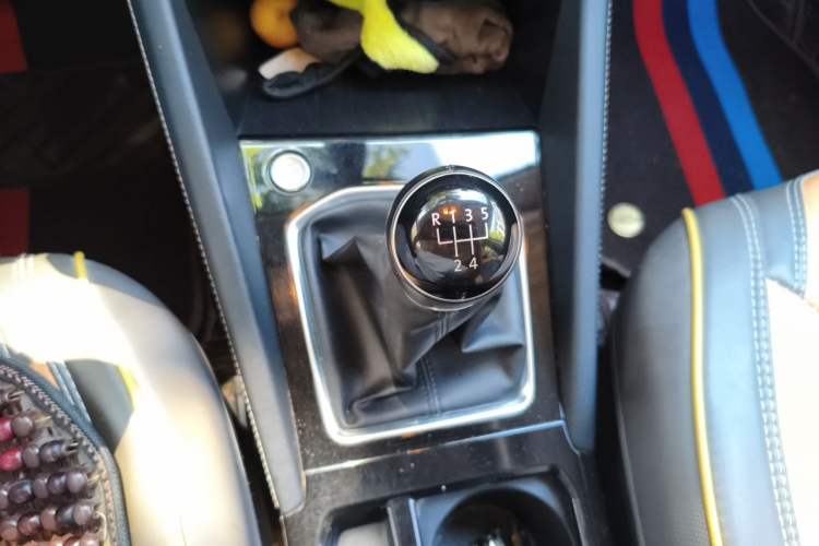 Used Jetta VS5 2023 280TSI Manual Enjoyment Version Gear Lever