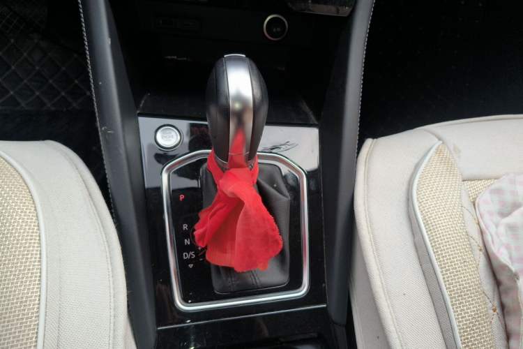 Used Jetta VS5 2023 280TSI Automatic Enjoyment Model Gear Lever