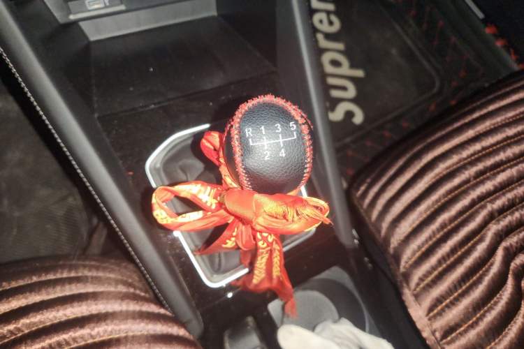 Used Jetta VS5 2023 280TSI Manual Entry-Level Model Gear Lever