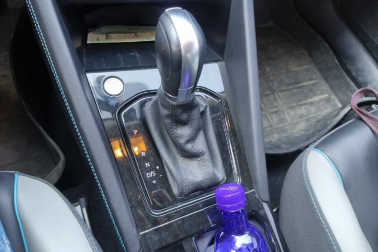 Used Jetta VS5 2023 280TSI Automatic High-Gloss Enjoyment Model Gear Lever