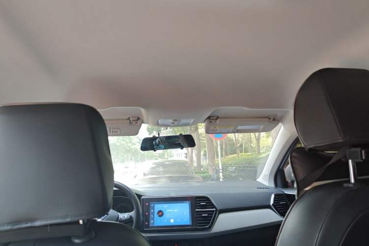 Used Jetta VS5 2023 280TSI Automatic Trend Edition Headliner