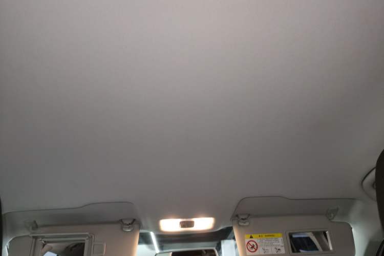 Used Jetta VS5 2023 280TSI Automatic Trend Edition Headliner