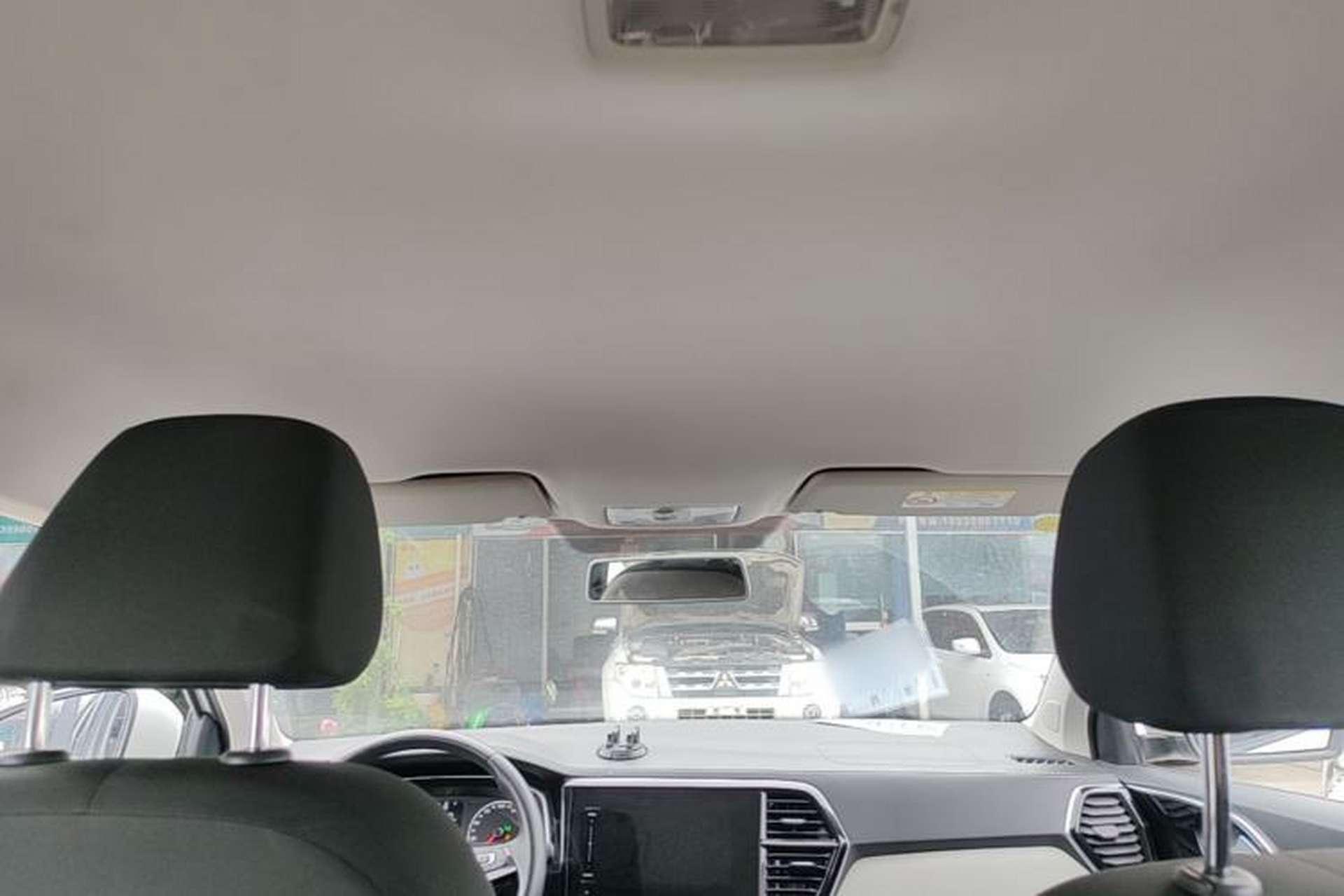 Used Jetta VS5 2023 280TSI Automatic Trend Edition Headliner