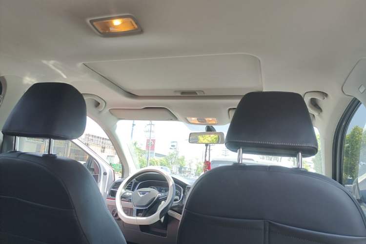 Used Jetta VS5 2023 280TSI Automatic Enjoyment Model Headliner