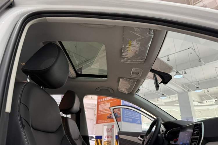 Used Jetta VS5 2023 280TSI Automatic Enjoyment Model Headliner