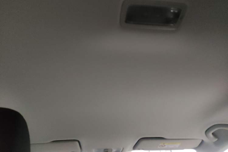 Used Jetta VS5 2023 280TSI Automatic Trend Edition Headliner