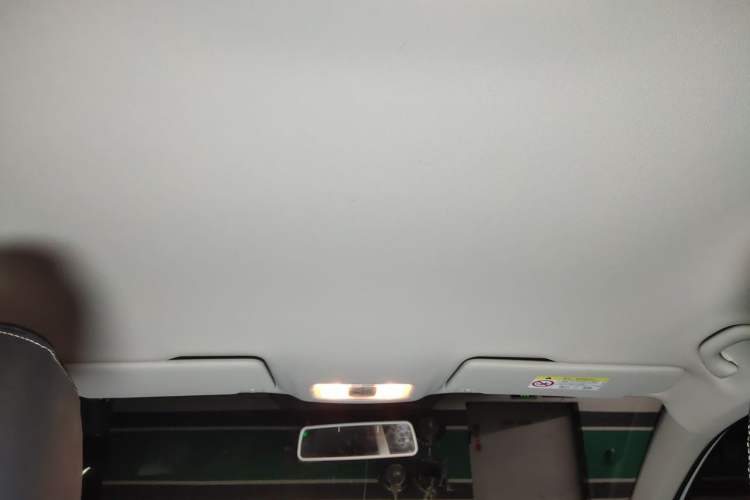 Used Jetta VS5 2023 280TSI Automatic Trend Edition Headliner