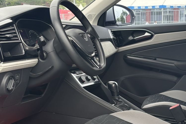 Used Jetta VS5 2023 280TSI Automatic Trend Edition Interior 2