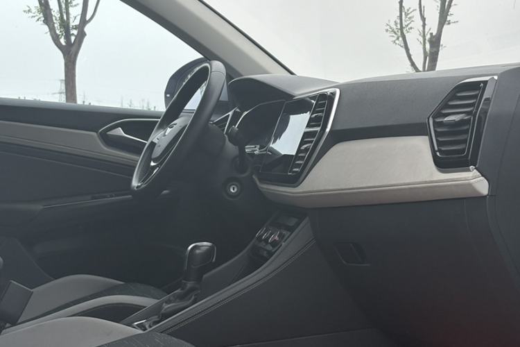 Used Jetta VS5 2023 280TSI Automatic Trend Edition Interior 4
