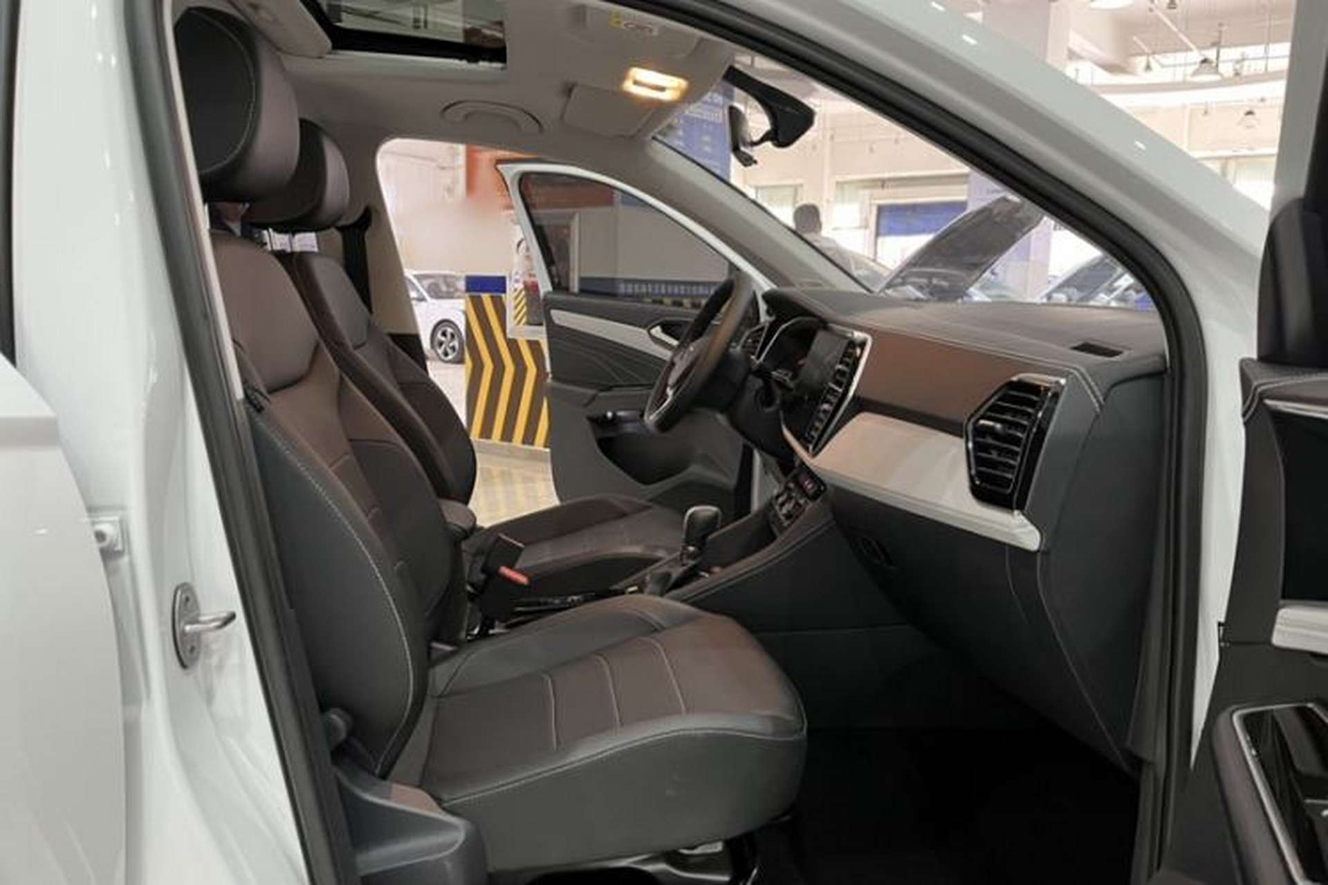 Used Jetta VS5 2023 280TSI Automatic Enjoyment Model Interior 8